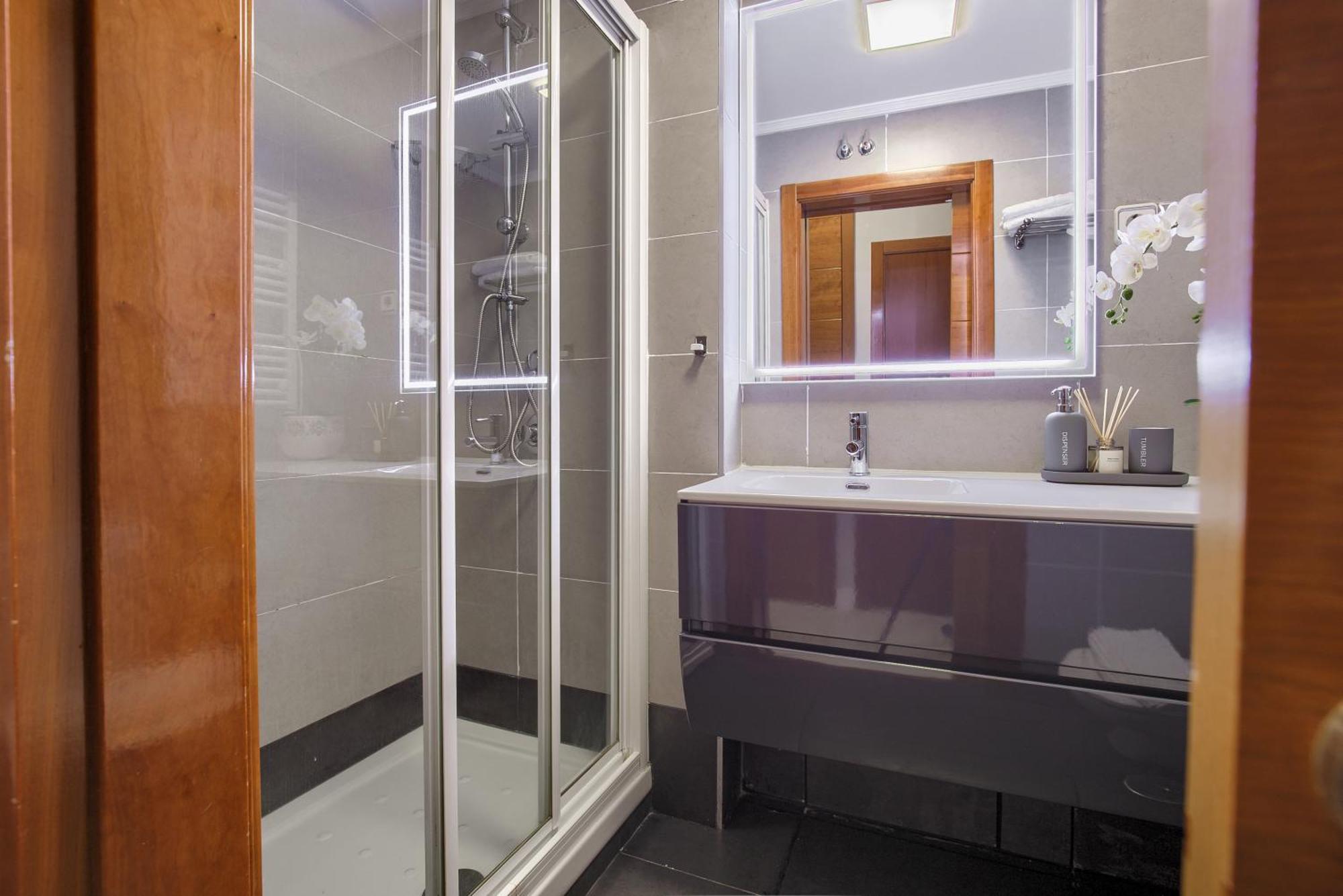 Lovely Apartment In Gran Via Madrid Eksteriør bilde